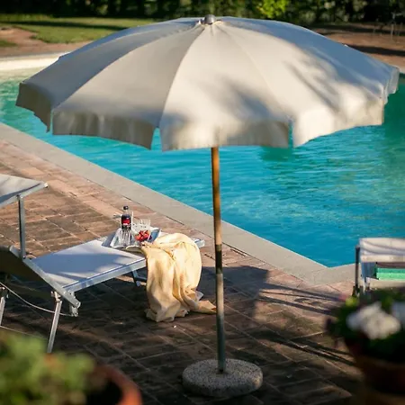 Hébergement de vacances Ferienhaus Mit Privatpool Fuer 4 Personen Ca 120 Qm In Cegliolo, Trasimenischer See *