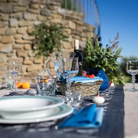Ferienhaus Mit Privatpool Fuer 4 Personen Ca 120 Qm In Cegliolo, Trasimenischer See * Cortona