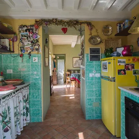 Ferienhaus Mit Privatpool Fuer 4 Personen Ca 120 Qm In Cegliolo, Trasimenischer See Holiday home *